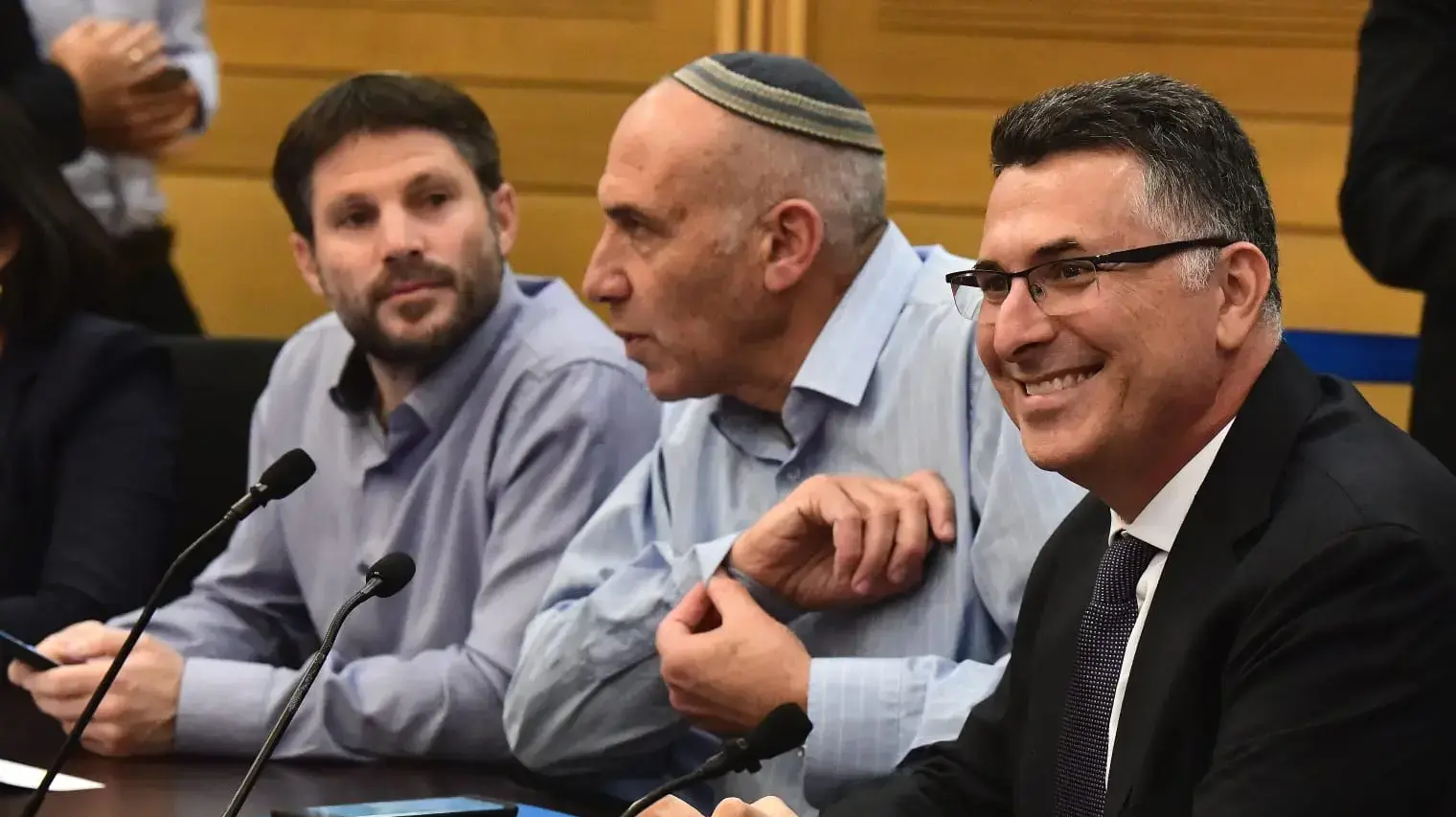 גדעון סער, מוטי יוגב ובצלאל סמוטריץ' בישיבת הבלוק, כנסת, 18 בנובמבר 2019 גדעון סער, מוטי יוגב ובצלאל סמוטריץ' בישיבת הבלוק, כנסת, 18 בנובמבר 2019