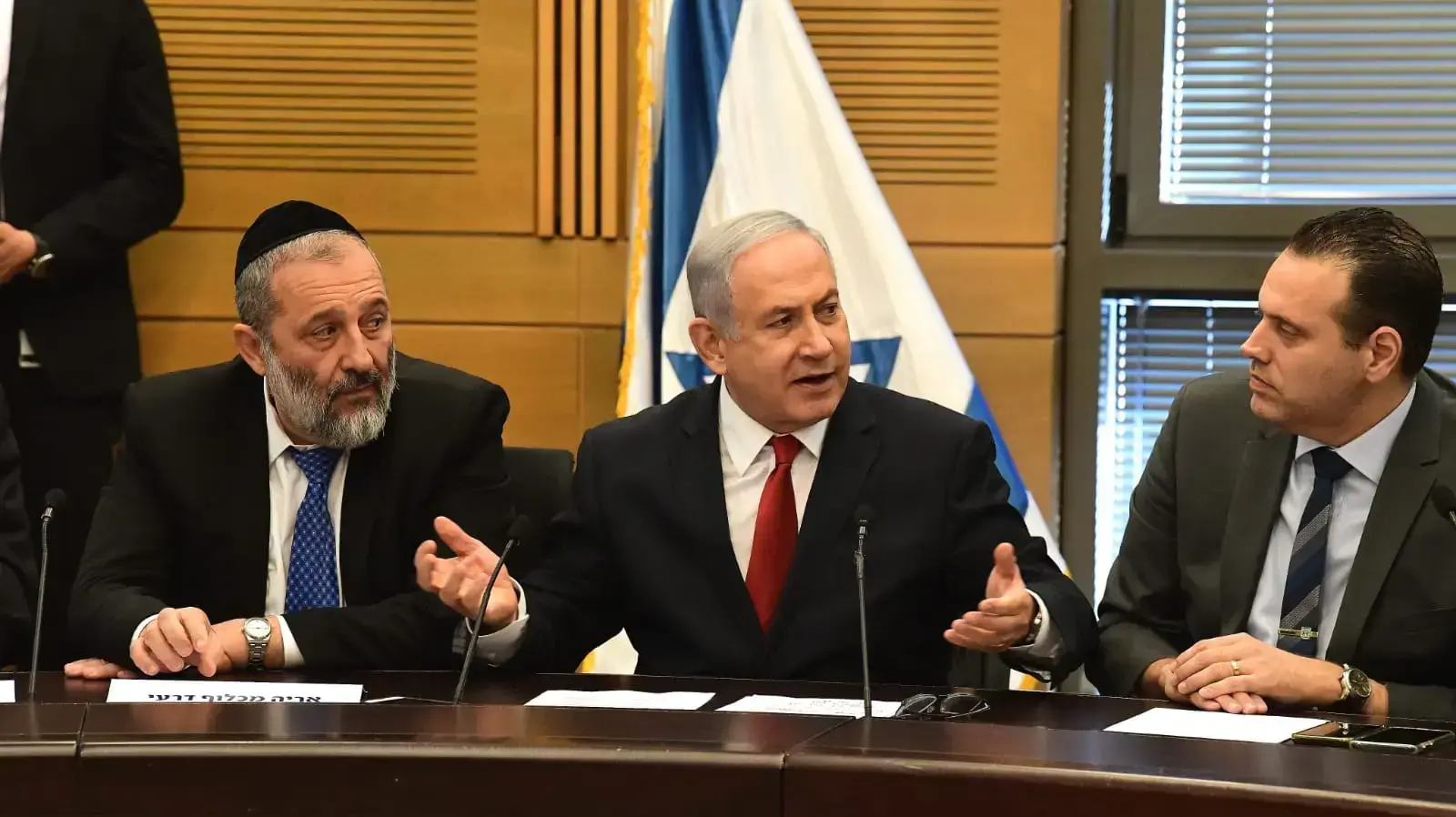ראש הממשלה בנימין נתניהו בישיבת הבלוק, כנסת, 18 בנובמבר 2019 ראש הממשלה בנימין נתניהו בישיבת הבלוק, כנסת, 18 בנובמבר 2019