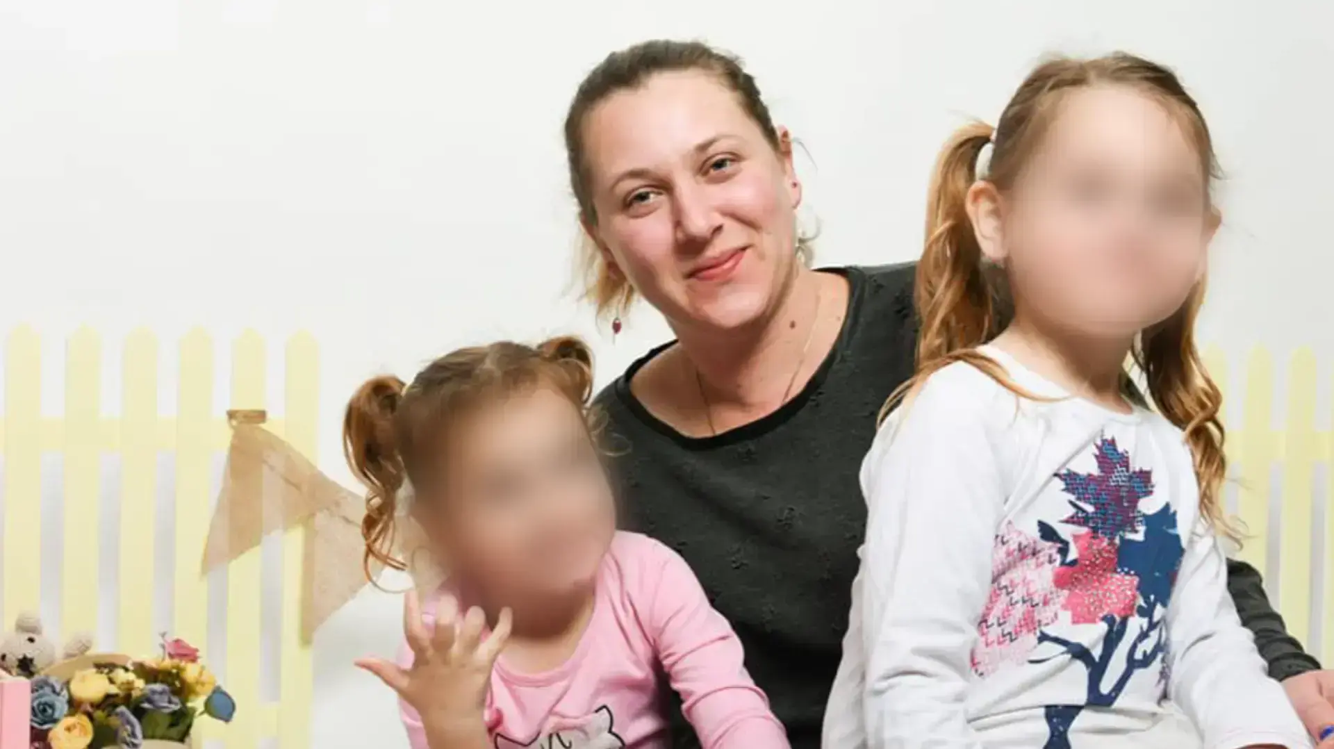 מריה טל ובנותיה מריה טל ובנותיה