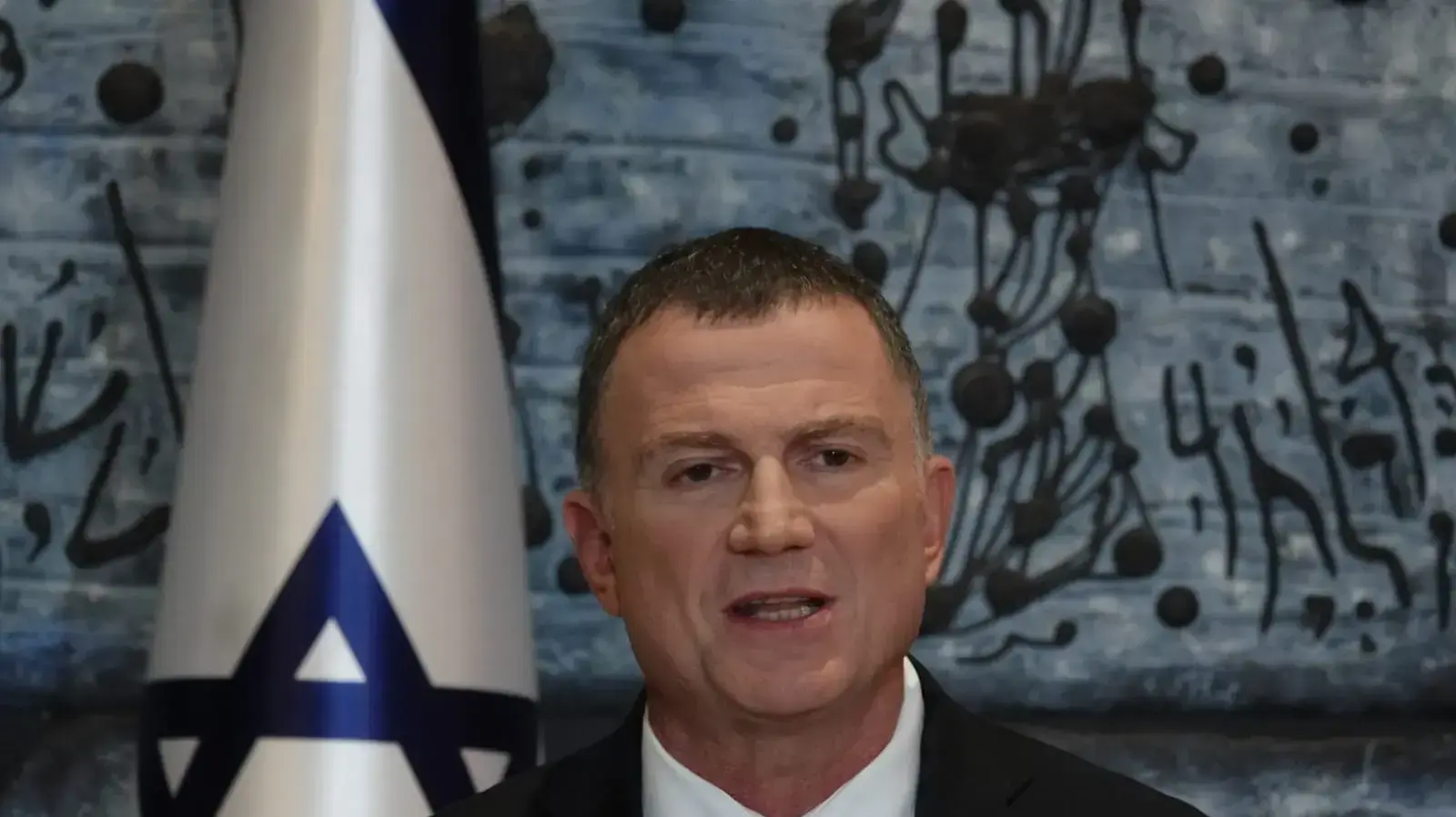 נשיא המדינה ראובן ריבלין ויו"ר הכנסת יולי אדלשטיין במעמד החזרת המנדט להטלת הרכבת הממשלה על יו"ר הכנסת, 21 נובמבר 2019 נשיא המדינה ראובן ריבלין ויו"ר הכנסת יולי אדלשטיין במעמד החזרת המנדט להטלת הרכבת הממשלה על יו"ר הכנסת, 21 נובמבר 2019