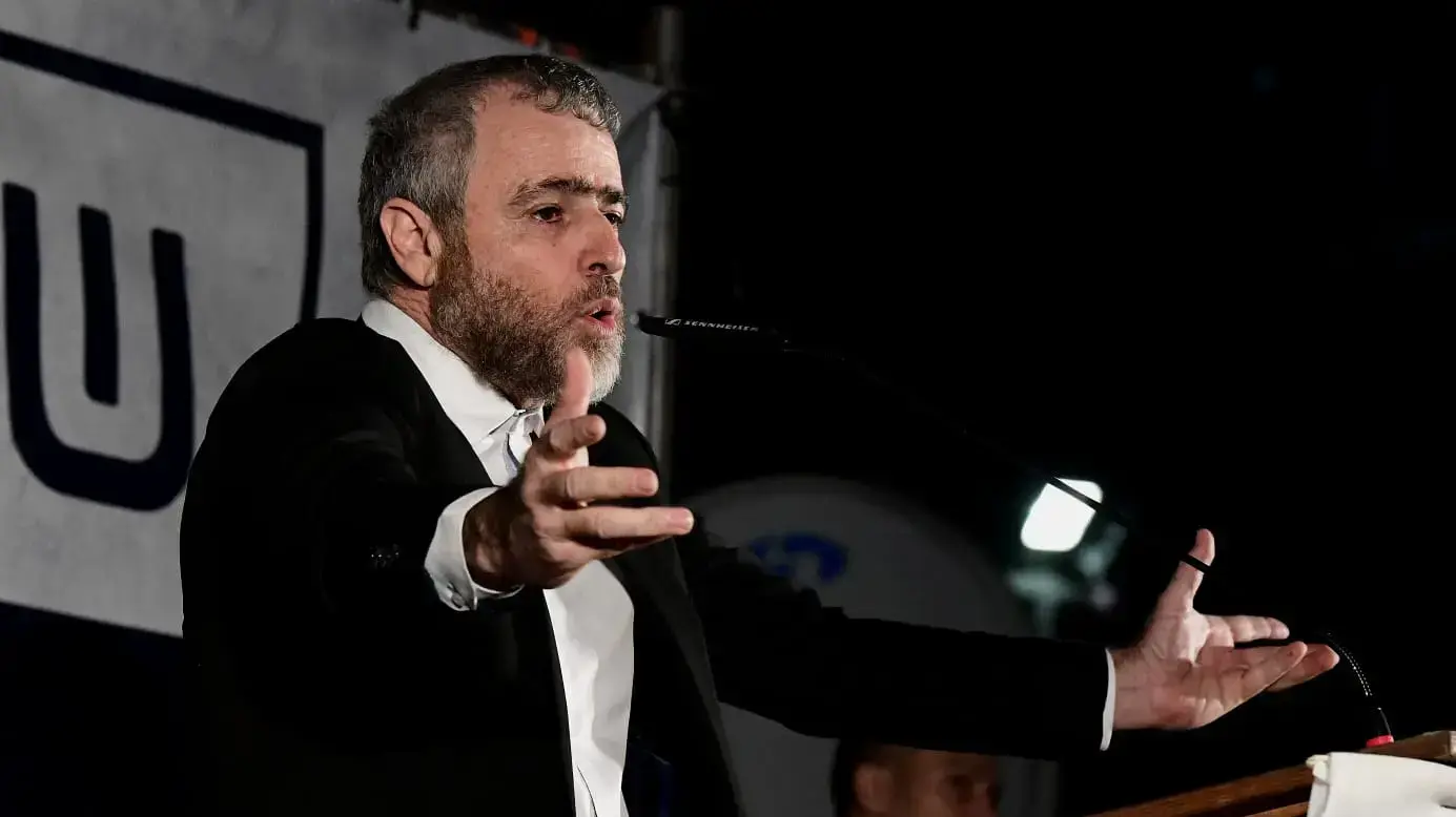 שמעון ריקלין בהפגנת תמיכה בראש הממשלה בנימין נתניהו, רחבת מוזיאון תל אביב, 26 בנובמבר 2019 שמעון ריקלין בהפגנת תמיכה בראש הממשלה בנימין נתניהו, רחבת מוזיאון תל אביב, 26 בנובמבר 2019