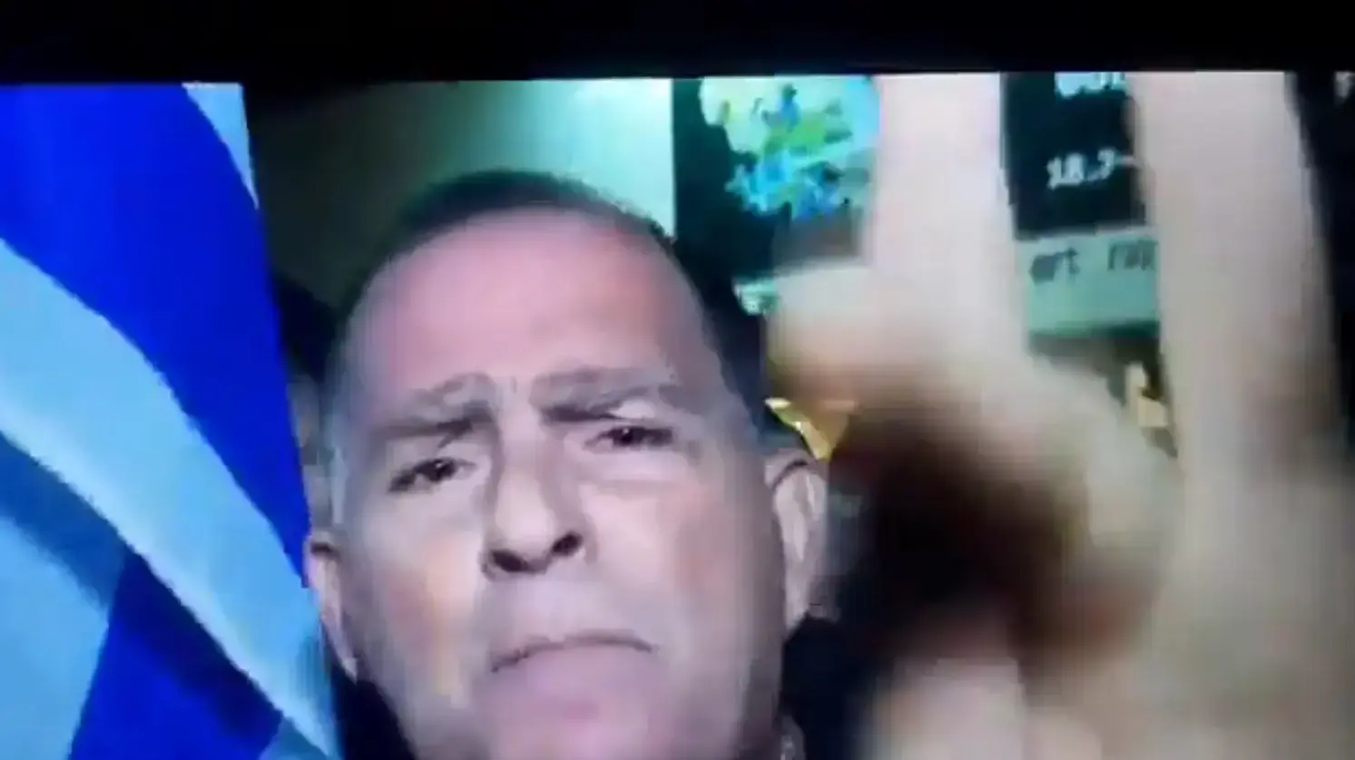 כתבה של יוסי מזרחי מההפגנה בעד נתניהו במוזיאון תל אביב כתבה של יוסי מזרחי מההפגנה בעד נתניהו במוזיאון תל אביב
