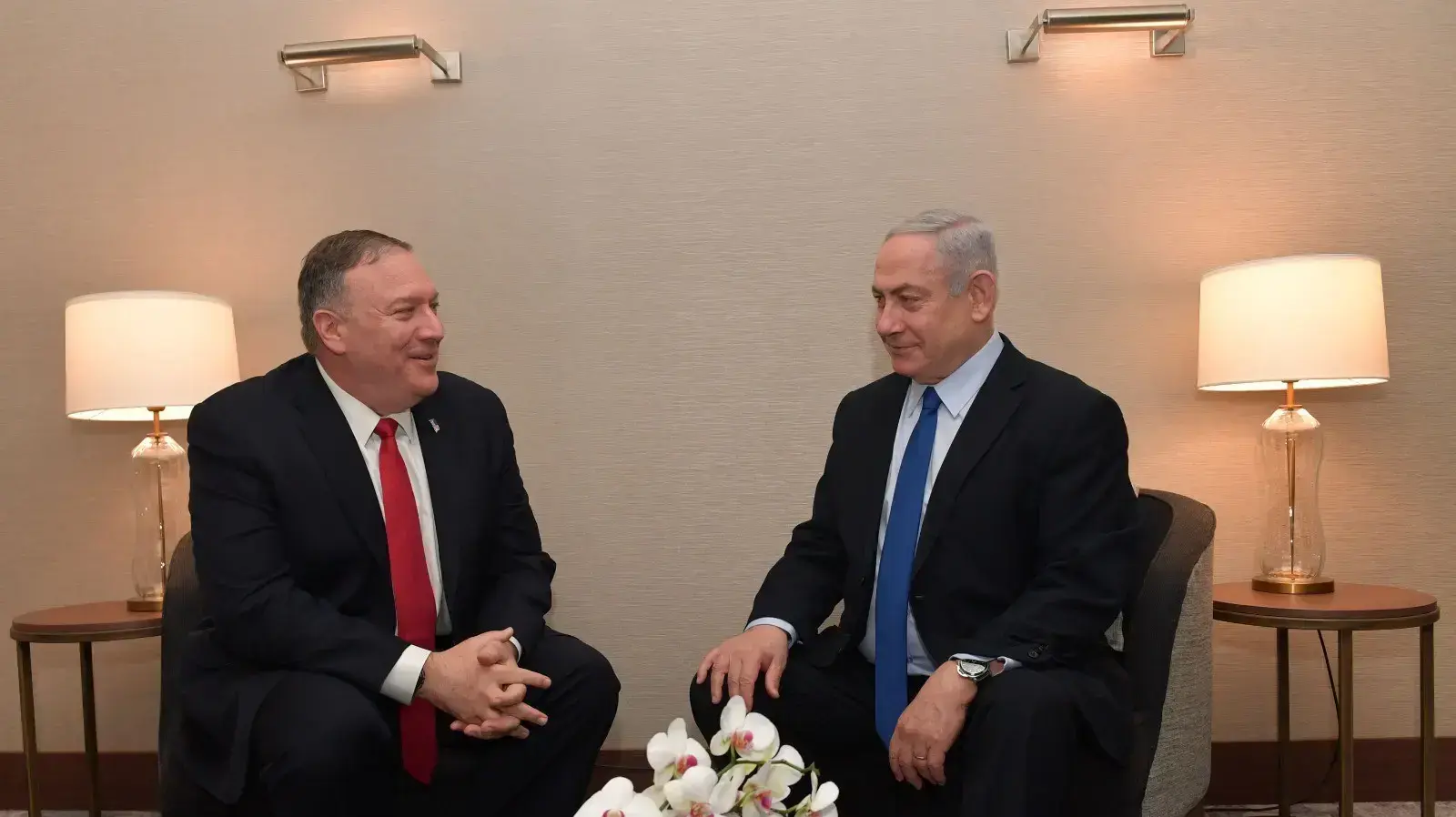 פגישת ראש הממשלה בנימין נתניהו עם מזכיר המדינה האמריקני מייק פומפאו, ליסבון 4 בדצמבר 2019 פגישת ראש הממשלה בנימין נתניהו עם מזכיר המדינה האמריקני מייק פומפאו, ליסבון 4 בדצמבר 2019