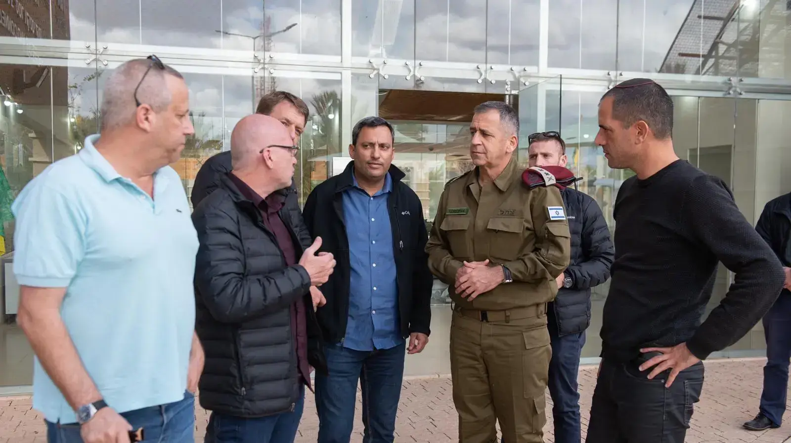 הרמטכ"ל אביב כוכבי נפגש עם ראשי רשויות בעוטף עזה, 6 בדצמבר 2019 הרמטכ"ל אביב כוכבי נפגש עם ראשי רשויות בעוטף עזה, 6 בדצמבר 2019