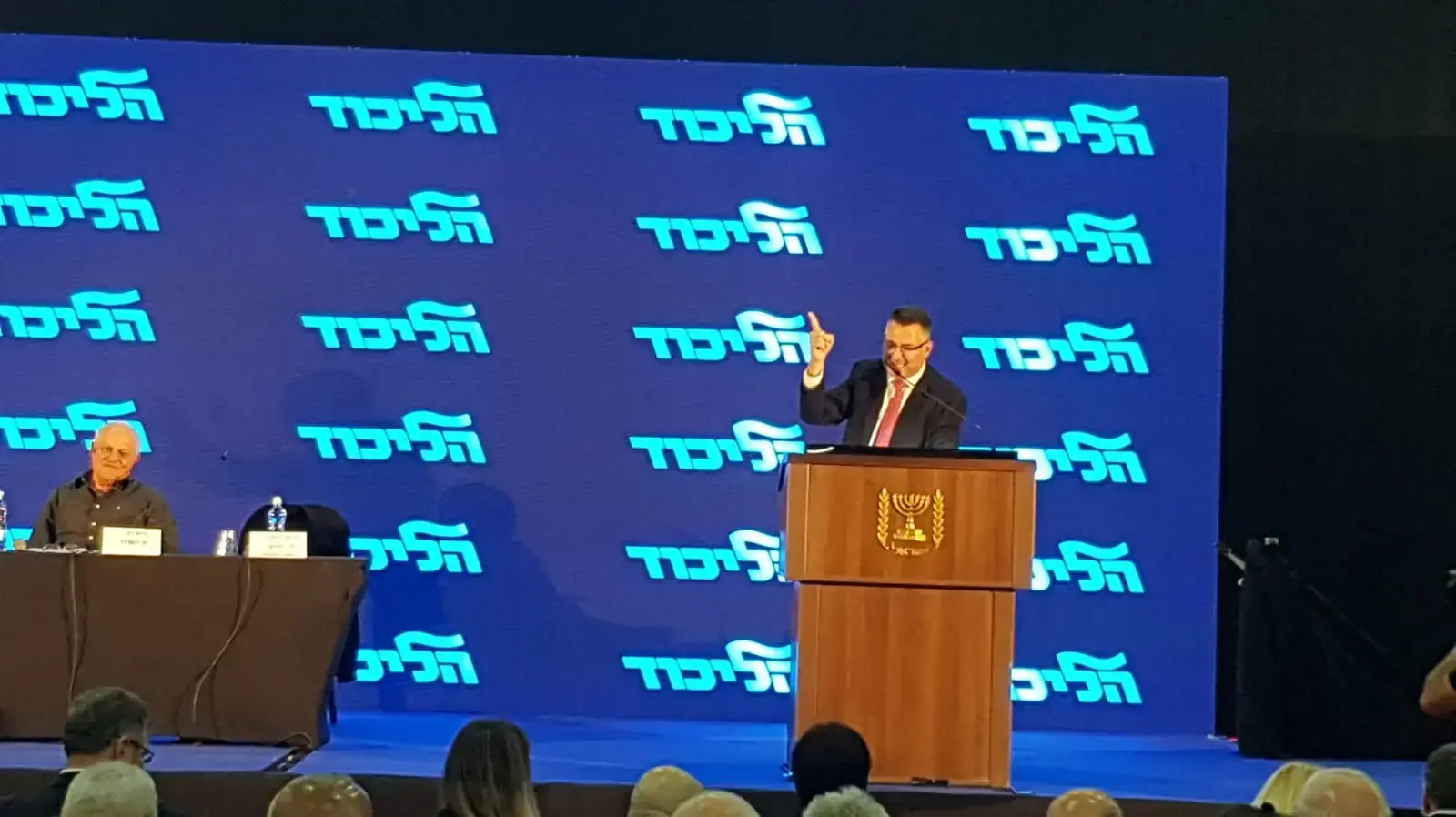 גדעון סער נואם במרכז הליכוד באקספו ת"א, 8 בדצמבר 2019 גדעון סער נואם במרכז הליכוד באקספו ת"א, 8 בדצמבר 2019