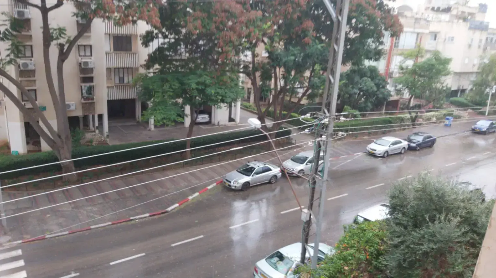 גשם בפתח תקווה 12 בדצמבר 2019 גשם בפתח תקווה 12 בדצמבר 2019