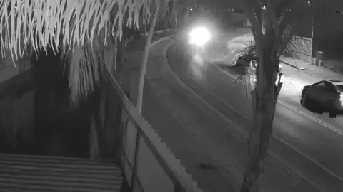 תיעוד מהמשטרה של מרדף החשודים אחרי הרכב של עד המדינה שלעבר, באסל עאצי, בכפר ברא בחודש ספטמבר האחרון. 16 בדצמבר 2019.