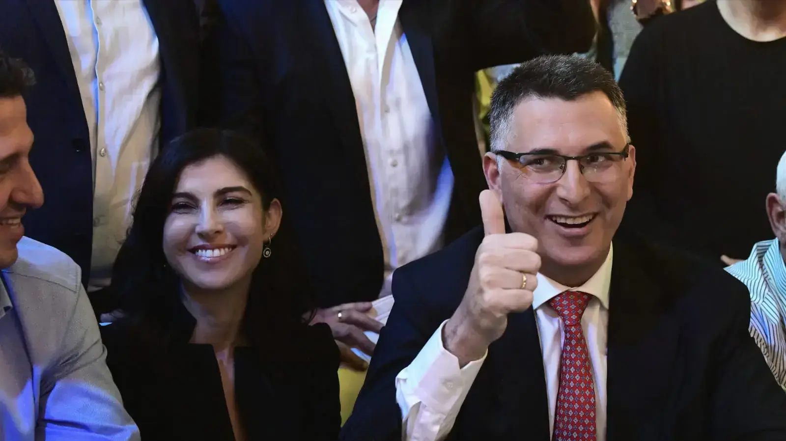גדעון סער במהלך נאומו בכנס פתיחת הבחירות המקדימות לראשות הליכוד, אולמי הרמיטאז', אור יהודה 16 בדצמבר 2019 גדעון סער במהלך נאומו בכנס פתיחת הבחירות המקדימות לראשות הליכוד, אולמי הרמיטאז', אור יהודה 16 בדצמבר 2019