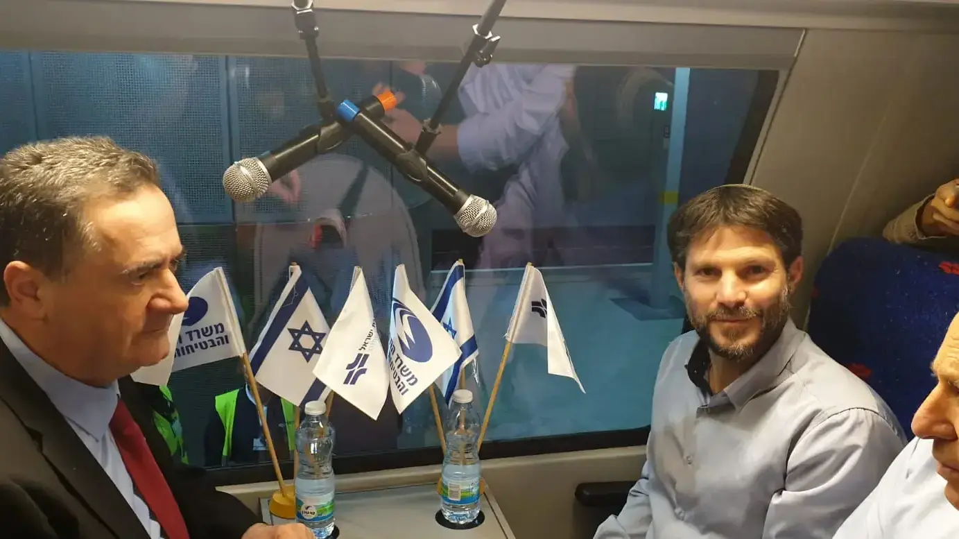 נסיעת הבכורה של הרכבת מירושלים - לת"א בהשתתפות בצלאל סמוטריץ' וישראל כץ, 18 בדצמבר 2019 נסיעת הבכורה של הרכבת מירושלים - לת"א בהשתתפות בצלאל סמוטריץ' וישראל כץ, 18 בדצמבר 2019