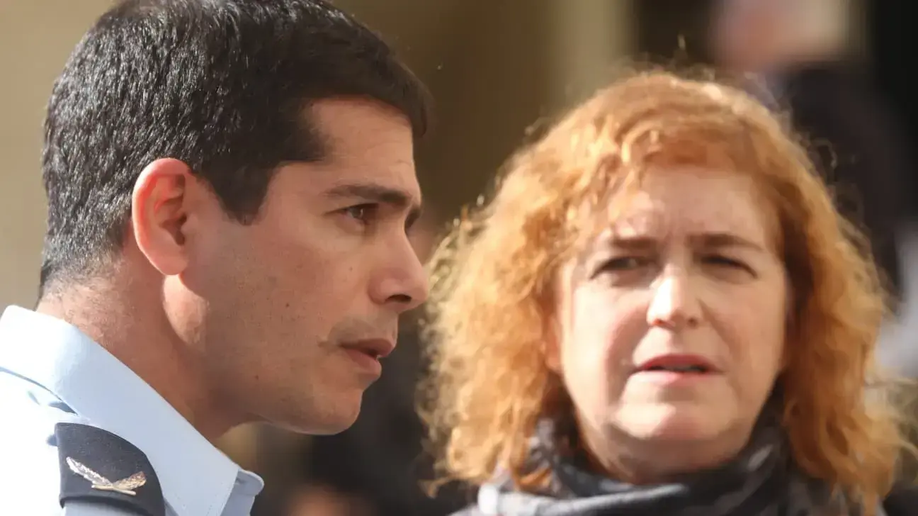 ליאת בן ארי וראש יאח"ה יואב תלם בטקס הפרידה משי ניצן, בסיס יהודאי מג"ב ירושלים, 18 בדצמבר 2019 ליאת בן ארי וראש יאח"ה יואב תלם בטקס הפרידה משי ניצן, בסיס יהודאי מג"ב ירושלים, 18 בדצמבר 2019