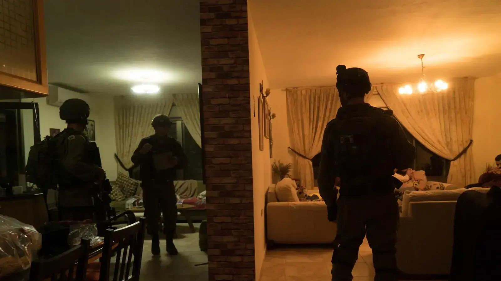 מיפוי ביתו של המחבל וליד חנאתשה, חבר בחוליה שביצעה את הפיגוע במעיין דני סמוך ליישוב דולב 17 בדצמבר 2019 מיפוי ביתו של המחבל וליד חנאתשה, חבר בחוליה שביצעה את הפיגוע במעיין דני סמוך ליישוב דולב 17 בדצמבר 2019