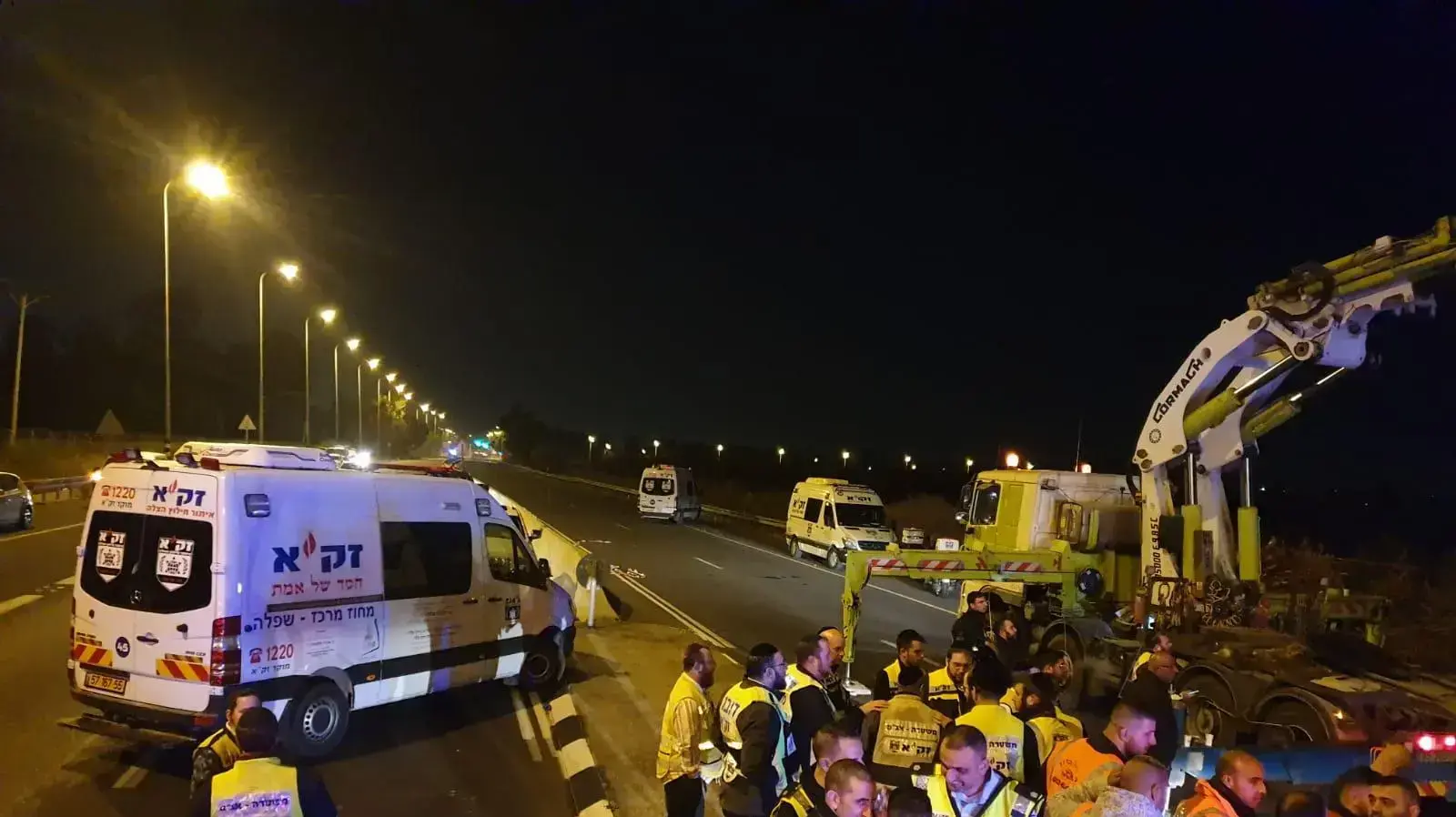 התאונה בכביש 40 ליד נתב"ג בה נהרגו ארבעה בני אדם. 22 בדצמבר 2019 התאונה בכביש 40 ליד נתב"ג בה נהרגו ארבעה בני אדם. 22 בדצמבר 2019