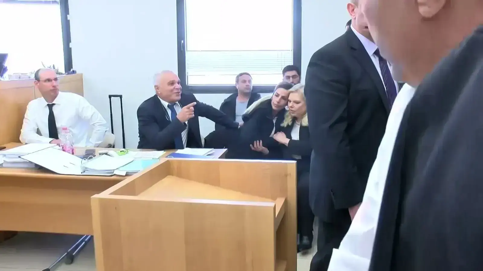 נילי קדוש ושרה נתניהו, עובדת בקומה השנייה במעון ראש הממשלה, שעבדה לצד שירה רבן נילי קדוש ושרה נתניהו, עובדת בקומה השנייה במעון ראש הממשלה, שעבדה לצד שירה רבן