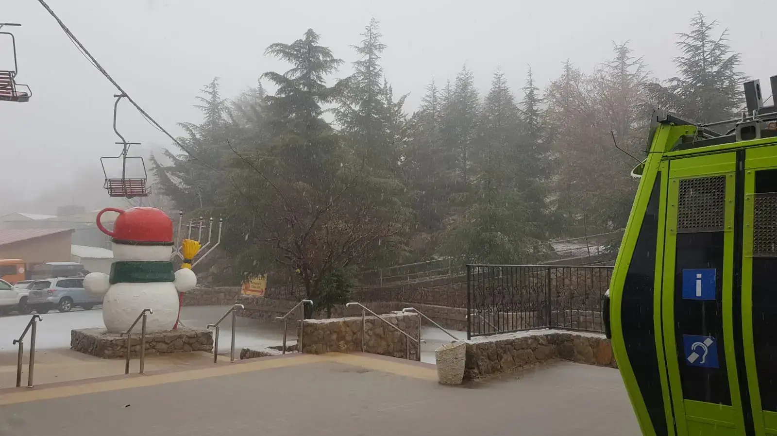 שלג ראשון באתר החרמון, 25 בדצמבר 2019 שלג ראשון באתר החרמון, 25 בדצמבר 2019
