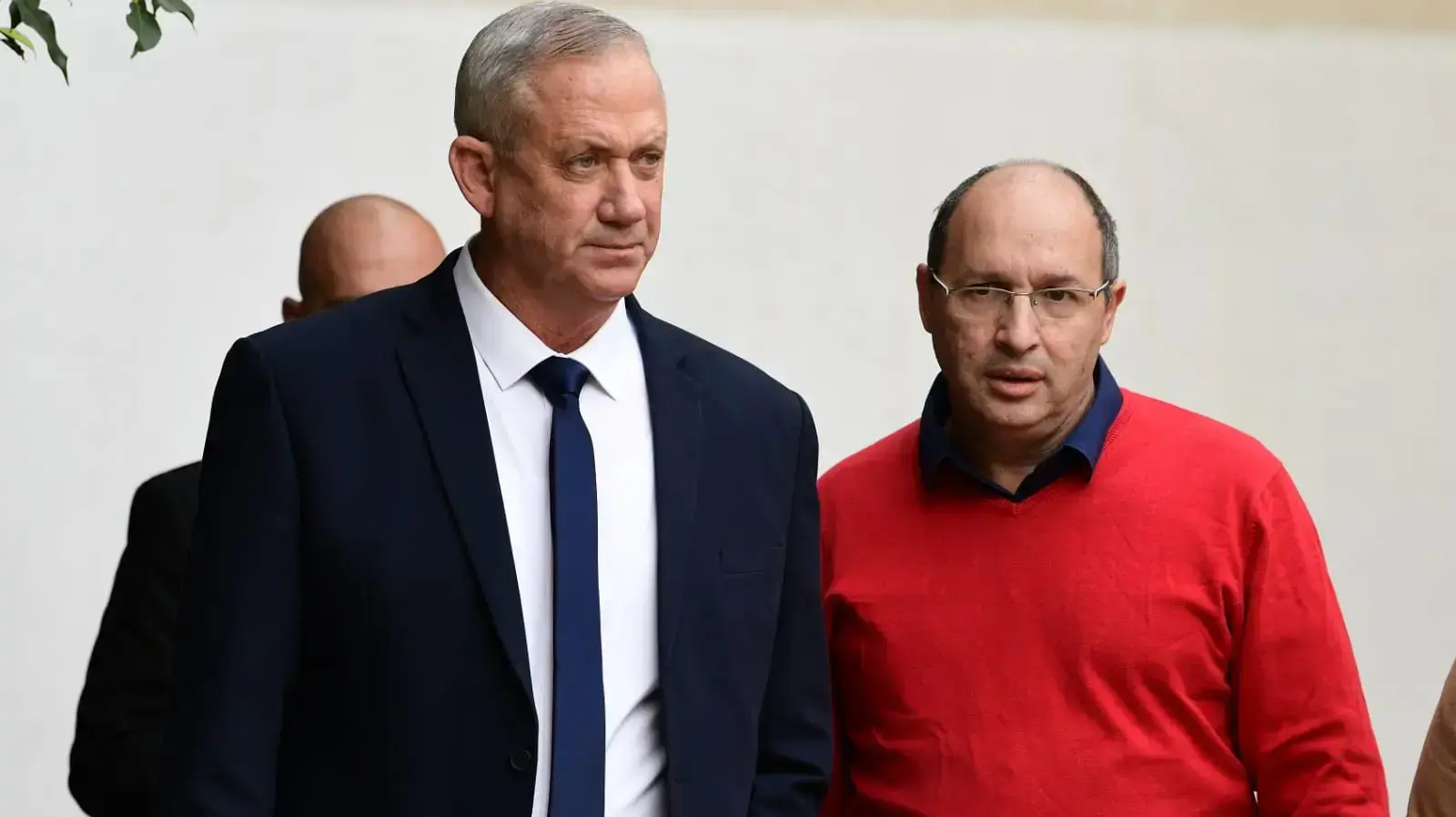 אבי ניסנקורן ובני גנץ בישיבת סיעת כחול לבן, כפר המכביה, רמת גן , 25 בדצמבר 2019 אבי ניסנקורן ובני גנץ בישיבת סיעת כחול לבן, כפר המכביה, רמת גן , 25 בדצמבר 2019