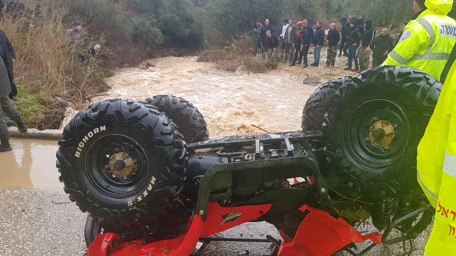 גבר ונער נסחפו בשיטפון בוואדי בצפון באזור ירכא, 26 בדצמבר 2019 גבר ונער נסחפו בשיטפון בוואדי בצפון באזור ירכא, 26 בדצמבר 2019