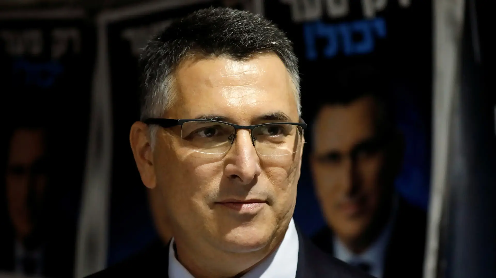 גדעון סער מדבר לתומכיו בראשון לציון ב-26 בדצמבר 2019 גדעון סער מדבר לתומכיו בראשון לציון ב-26 בדצמבר 2019