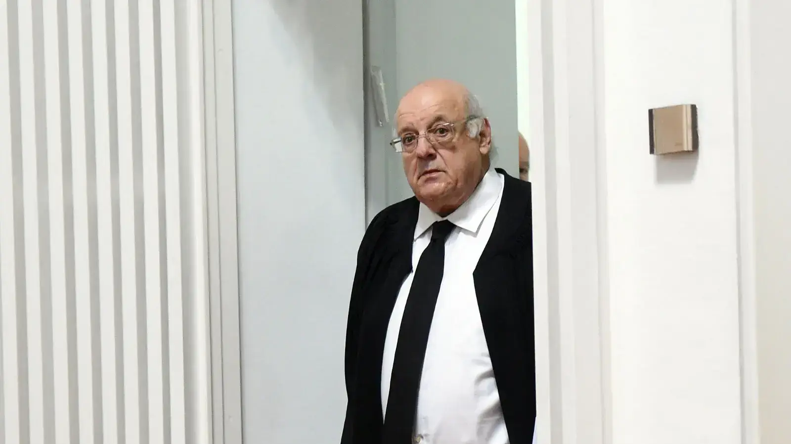 השופט חנן מלצר בדיון בשאלה האם ראש הממשלה בנימין נתניהו יוכל להרכיב ממשלה תחת כתב אישום, בית המשפט העליון 31 בדצמבר 2019 השופט חנן מלצר בדיון בשאלה האם ראש הממשלה בנימין נתניהו יוכל להרכיב ממשלה תחת כתב אישום, בית המשפט העליון 31 בדצמבר 2019