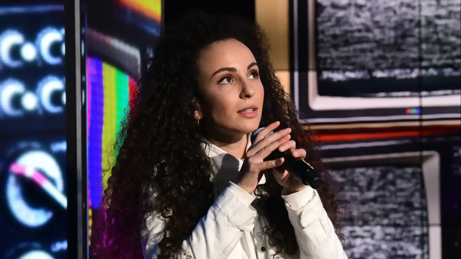 יובל דיין באולפן וואלה!NEWS דצמבר 2019 יובל דיין באולפן וואלה!NEWS דצמבר 2019