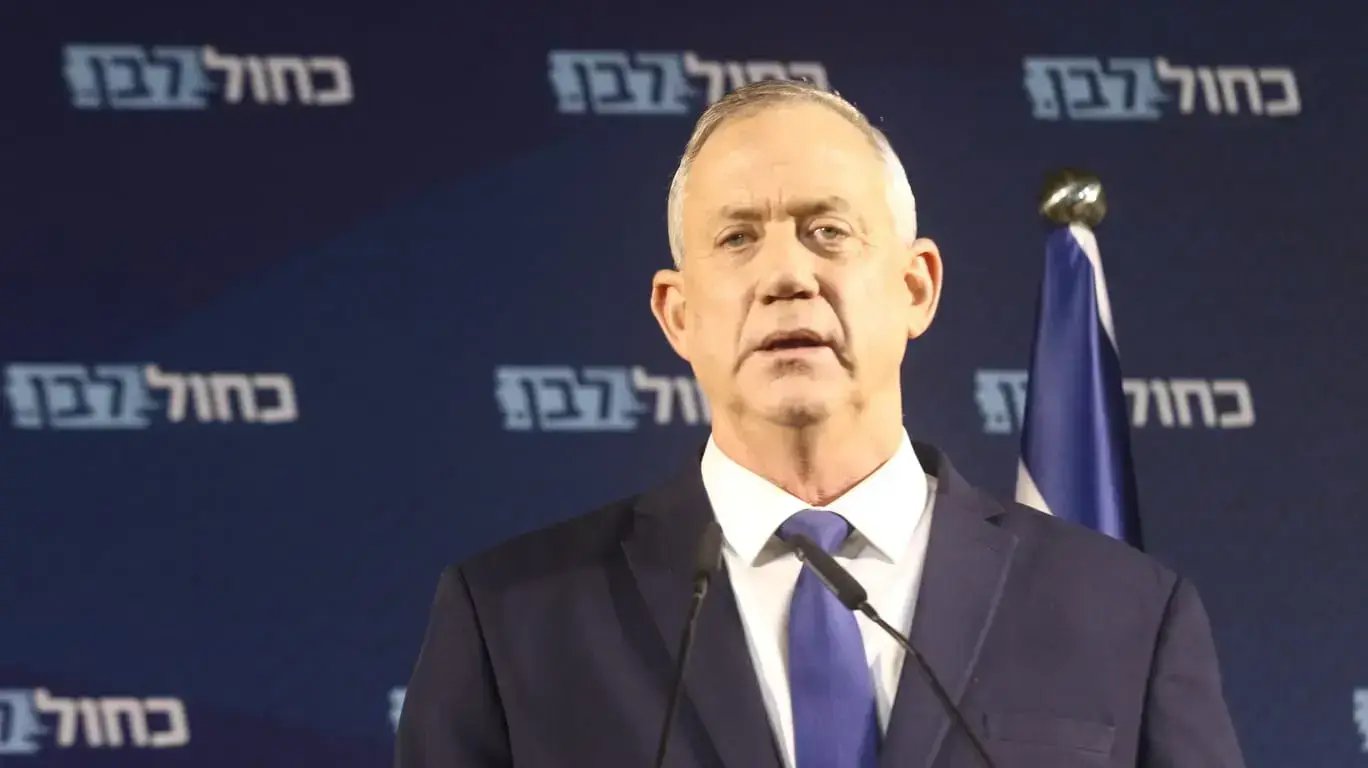 הצהרה של בני גנץ לאחרי הודעת החסינות של רהמ", כפר המכביה, 1 בינואר 2020 הצהרה של בני גנץ לאחרי הודעת החסינות של רהמ", כפר המכביה, 1 בינואר 2020