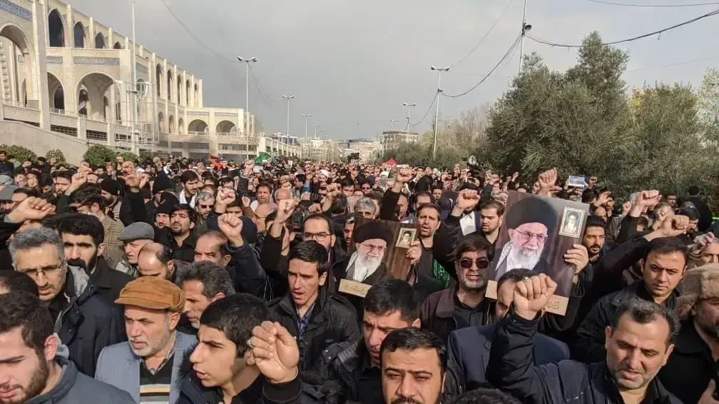 אזרחים איראניים אבלים על חיסול קאסם סולימאני ברחובות טהראן - ה-3 לינואר 2020