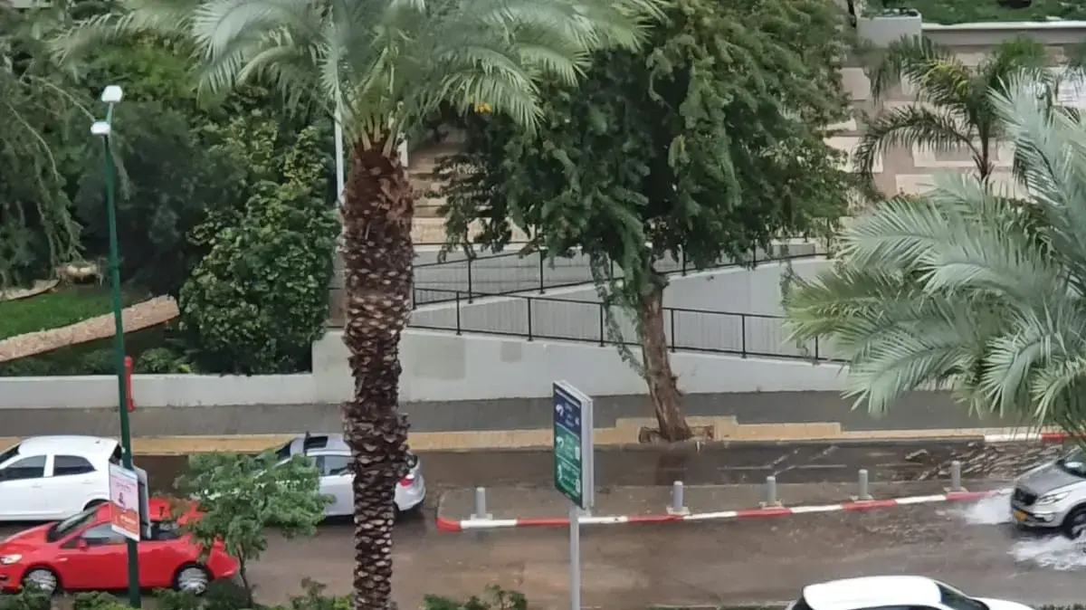 הצפות במרכז שוסטר בתל אביב, מזג אוויר, 4 ינואר 2019 הצפות במרכז שוסטר בתל אביב, מזג אוויר, 4 ינואר 2019