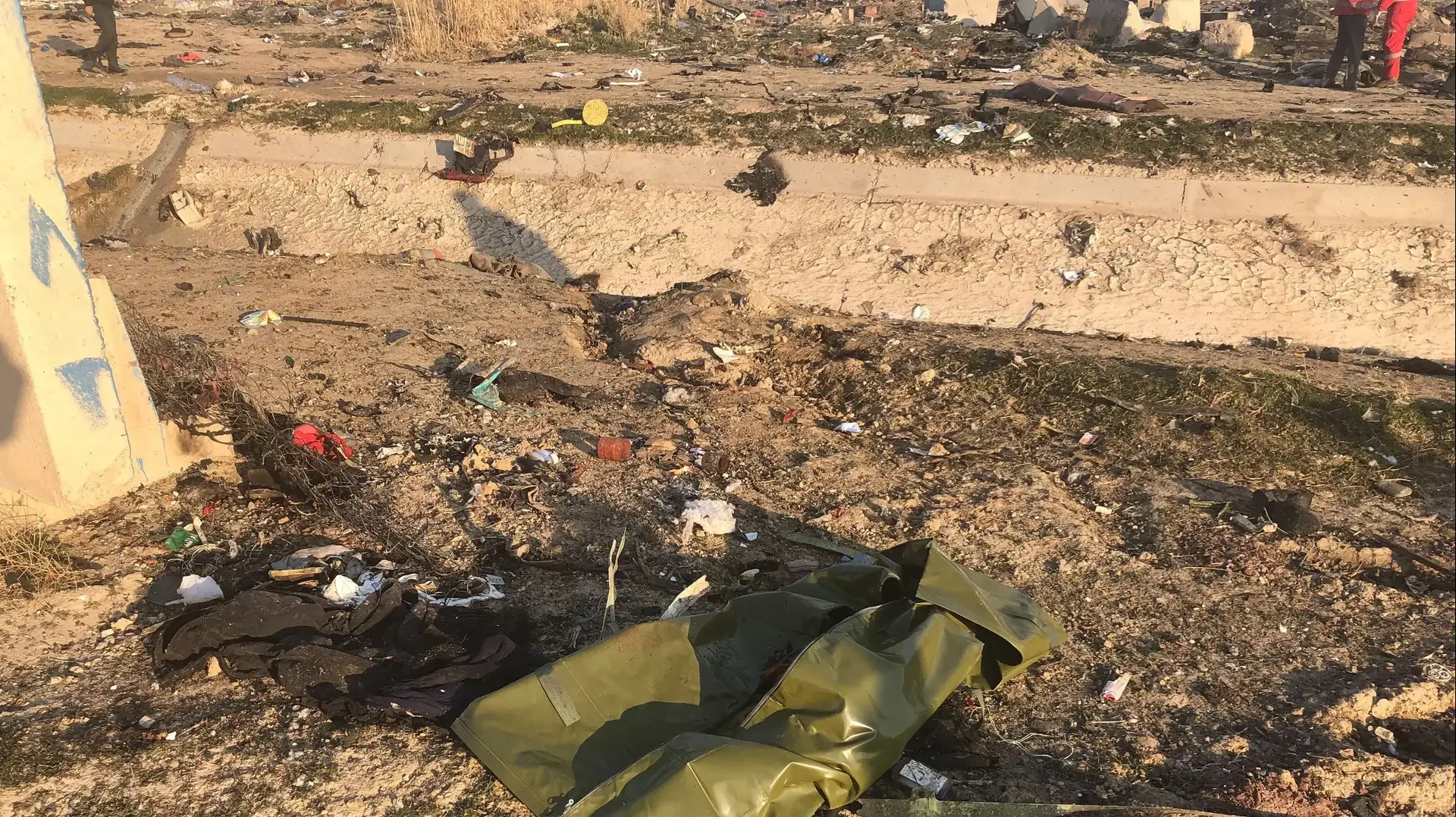 התרסקות מטוס אוקראיני שעל סיפונו 170 נוסעים בטהראן איראן, 8 בינואר 2020 התרסקות מטוס אוקראיני שעל סיפונו 170 נוסעים בטהראן איראן, 8 בינואר 2020