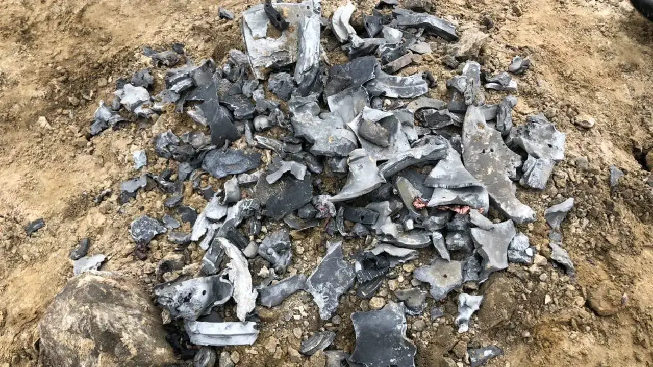 הריסות אחת מהרקטות האיראניות שנפלו במהלך השיגור לעבר בסיסים המארחים כוחות אמריקניים בעיראק. 10 בינואר 2020. הריסות אחת מהרקטות האיראניות שנפלו במהלך השיגור לעבר בסיסים המארחים כוחות אמריקניים בעיראק. 10 בינואר 2020.
