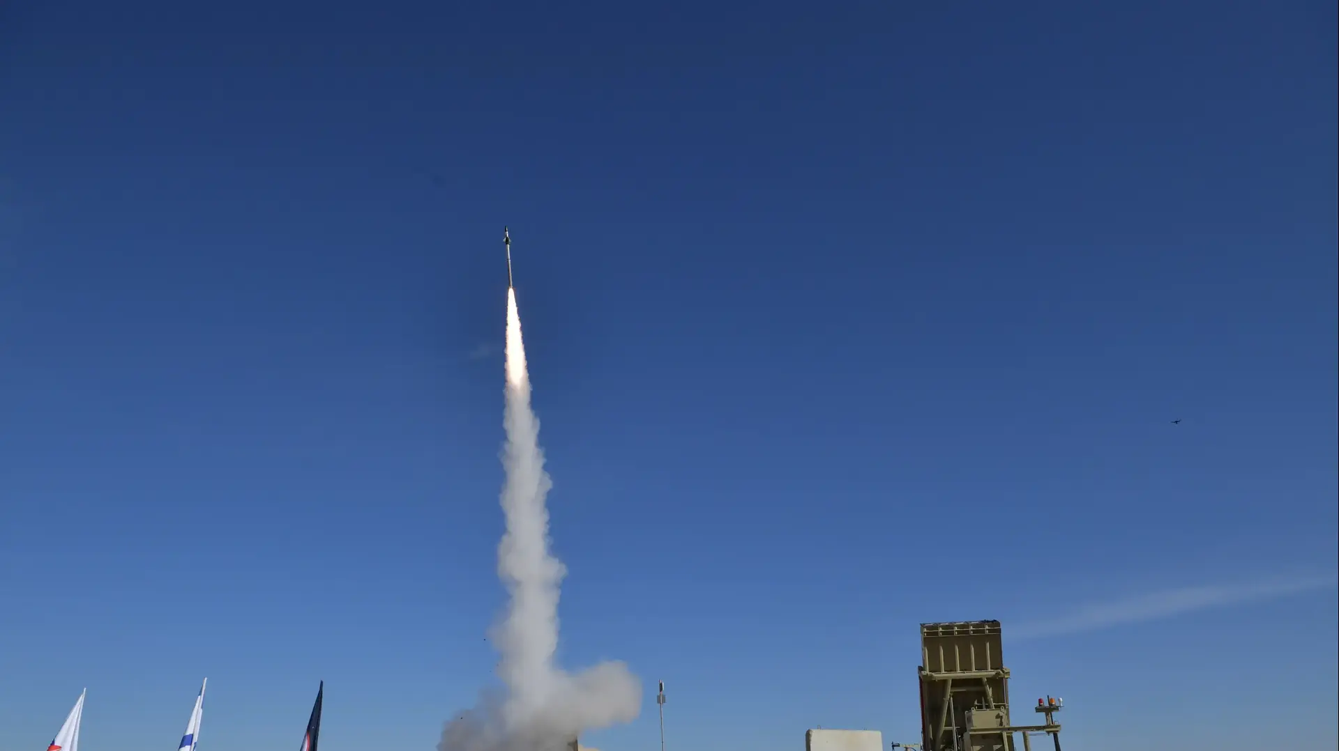 מנהלת 'חומה' במפא"ת שבמשרד הביטחון וחברת רפאל השלימו בהצלחה סדרת ניסויים מורכבת בגרסה מתקדמת של מערכת ההגנה האווירית 'כיפת ברזל', 12 בינואר 2020