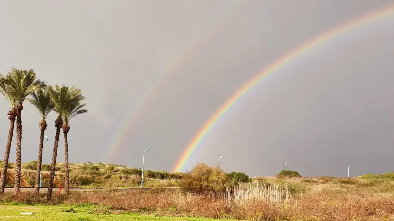 קשת בענן בשכונת עין הים, חדרה 21 בינואר 2020 קשת בענן בשכונת עין הים, חדרה 21 בינואר 2020