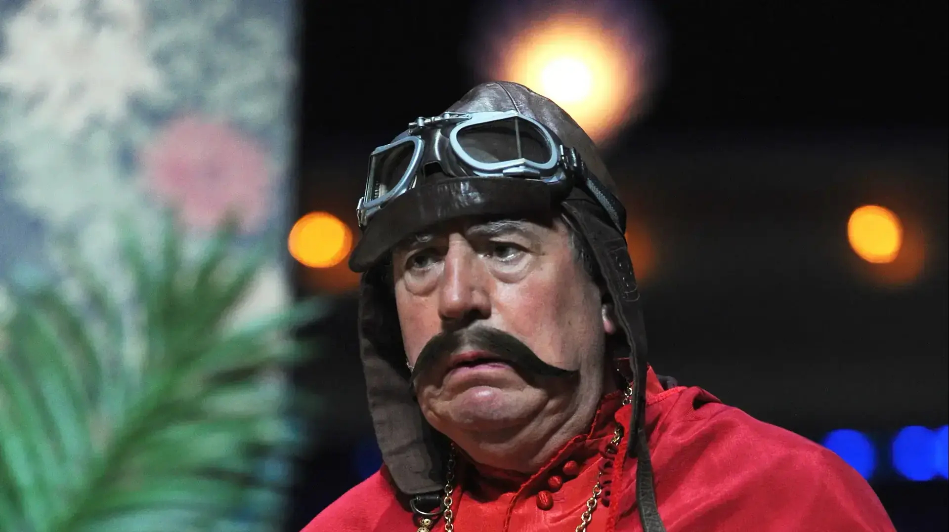טרי ג'ונס בהופעת 'Monty Python Live (Mostly)', יולי 2020, לונדון טרי ג'ונס בהופעת 'Monty Python Live (Mostly)', יולי 2020, לונדון
