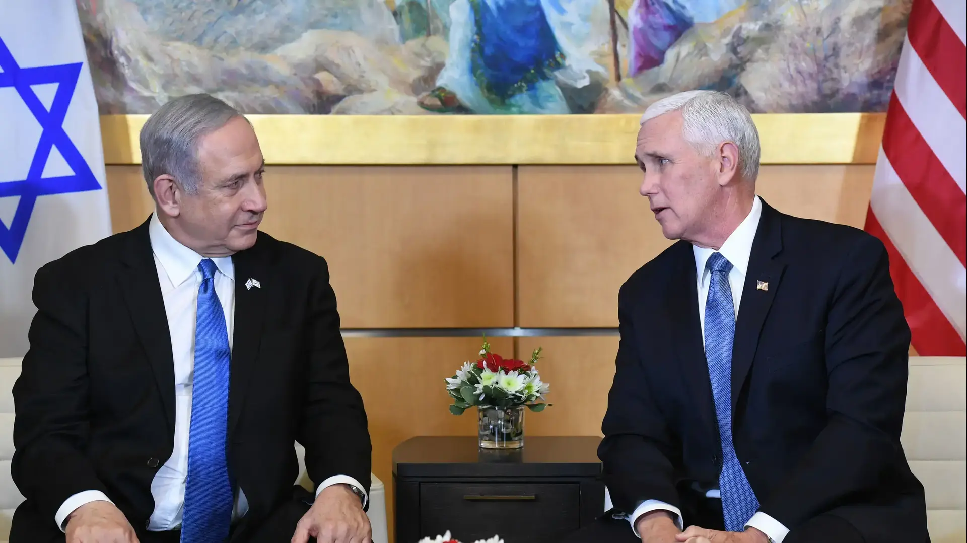 ראש הממשלה בנימין נתניהו נפגש עם סגן נשיא ארצות הברית מייק פנס בשגרירות האמריקאית בירושלים. 23 בינואר 2020 ראש הממשלה בנימין נתניהו נפגש עם סגן נשיא ארצות הברית מייק פנס בשגרירות האמריקאית בירושלים. 23 בינואר 2020