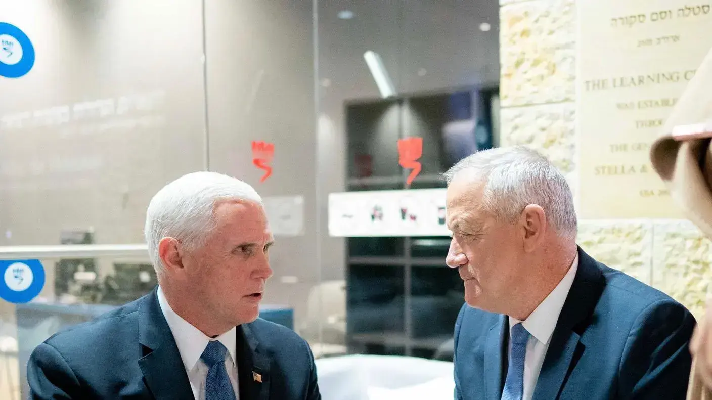יו"ר כחול לבן בני גנץ וסגן נשיא ארה"ב מייק פנס בפורום השואה העולמי בירושלים, 23 בינואר 2020 יו"ר כחול לבן בני גנץ וסגן נשיא ארה"ב מייק פנס בפורום השואה העולמי בירושלים, 23 בינואר 2020