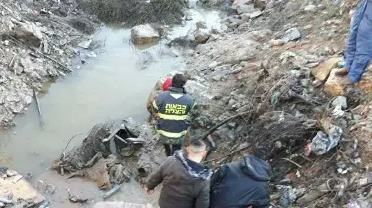 הילד בן ה-8 קייס אבו רמילה משכונת בית חנינא בירושלים, שנעדר אותר בתוך בור מים. מצבו אנוש