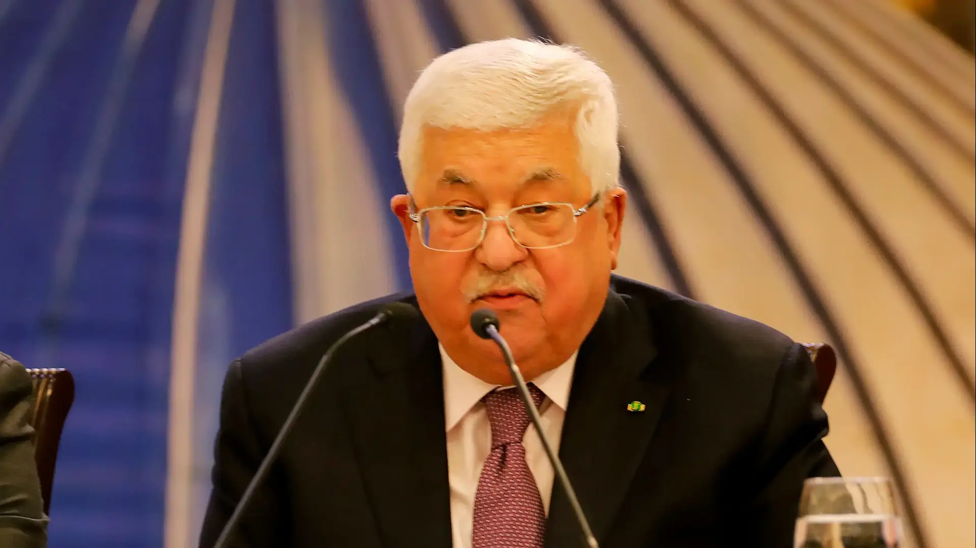 נשיא הרשות הפלסטינית, אבו מאזן במהלך כינוס חירום של ההנהגה הפלסטינית בעקבות פרסום תוכנית המאה 28 בינואר 2020 נשיא הרשות הפלסטינית, אבו מאזן במהלך כינוס חירום של ההנהגה הפלסטינית בעקבות פרסום תוכנית המאה 28 בינואר 2020