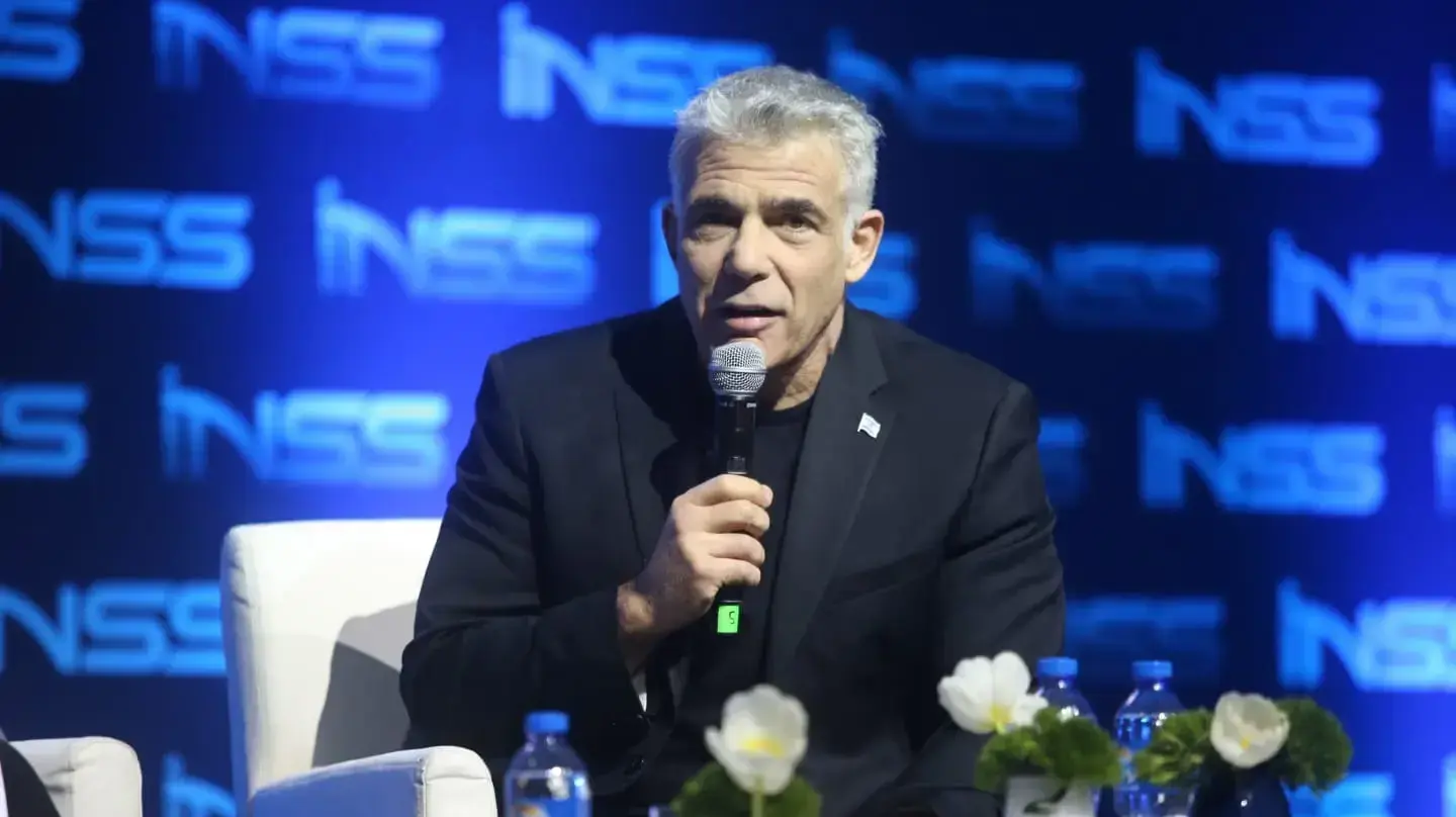 יאיר לפיד, כחול לבן, בכנס INSS תל אביב, 30 בינואר 2020 יאיר לפיד, כחול לבן, בכנס INSS תל אביב, 30 בינואר 2020