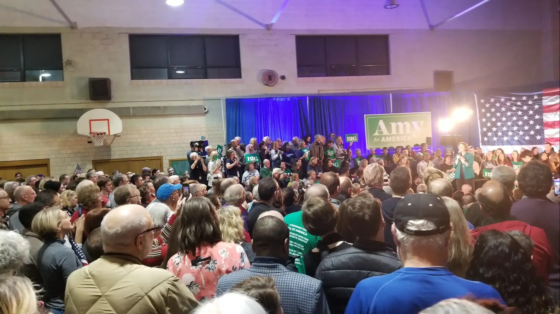 פריימריז איימי קלובושר, דה מויין,1 בפברואר 2020 פריימריז איימי קלובושר, דה מויין,1 בפברואר 2020