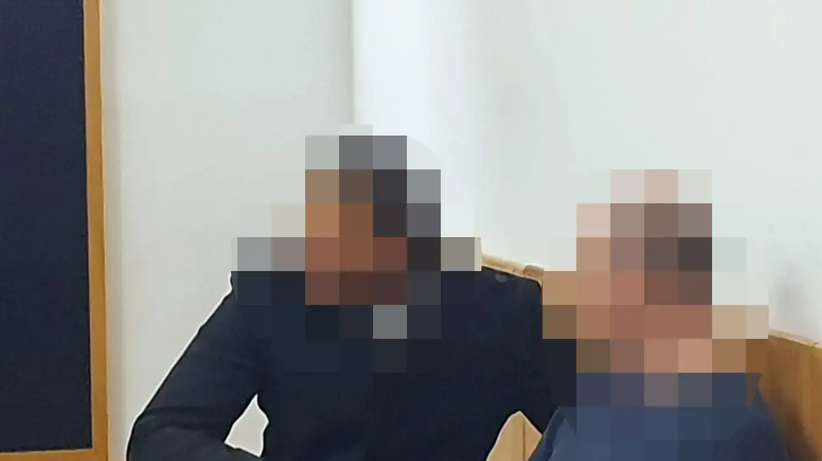 החשודים בזיוף הליך ההתמחות במרכז רפואי בחיפה, לשם קבלת תואר "רופא מומחה" במרמה במהלך הארכת מעצרו בבית משפט השלום בעכו 5 בפברואר 2020 החשודים בזיוף הליך ההתמחות במרכז רפואי בחיפה, לשם קבלת תואר "רופא מומחה" במרמה במהלך הארכת מעצרו בבית משפט השלום בעכו 5 בפברואר 2020