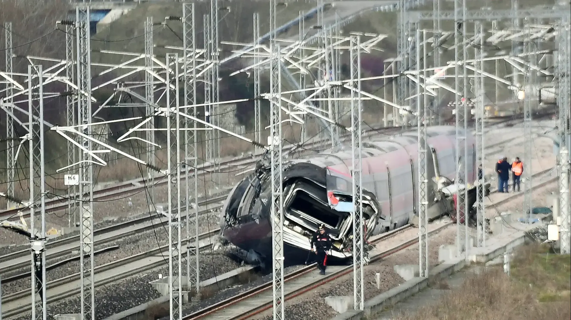 רכבת שירדה מהפסים בצפון איטליה, 6 בפברואר 2020 רכבת שירדה מהפסים בצפון איטליה, 6 בפברואר 2020