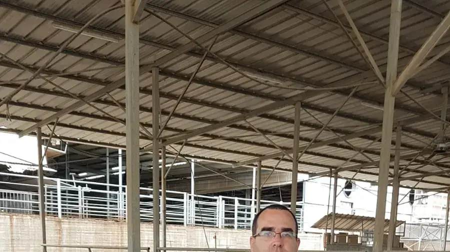 רן דה-לוי, מגדל בקר ממושב מחולה רן דה-לוי, מגדל בקר ממושב מחולה