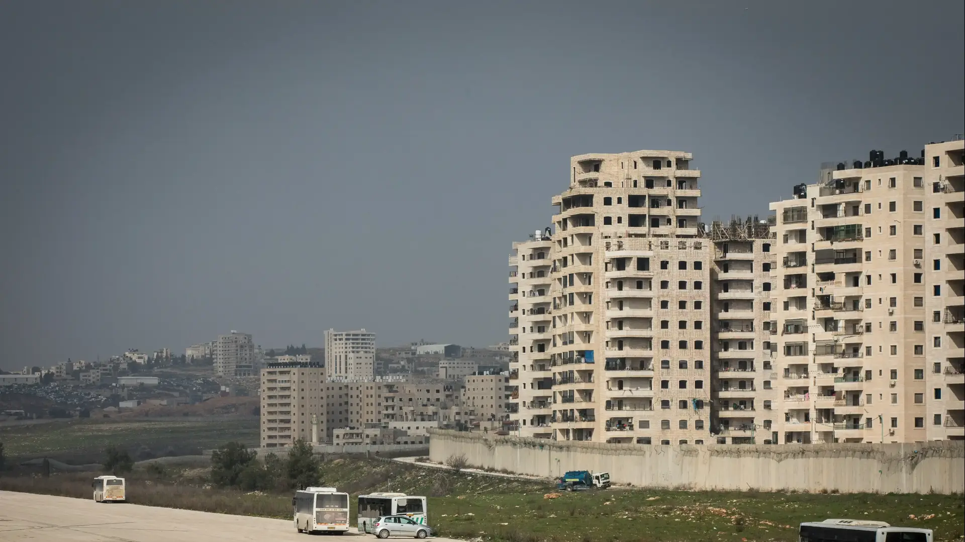מראה משדה התעופה בעטרות ליד קלנדיה, 18 בפברואר 2020 מראה משדה התעופה בעטרות ליד קלנדיה, 18 בפברואר 2020