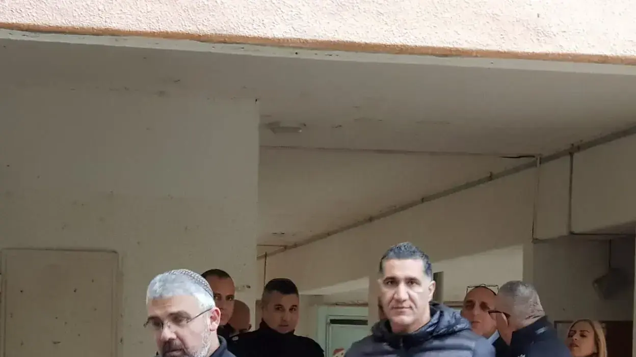 משטרה בזירת הרצח של שושנה מנשירוב בכרמיאל, זלוטניק משטרה בזירת הרצח של שושנה מנשירוב בכרמיאל, זלוטניק