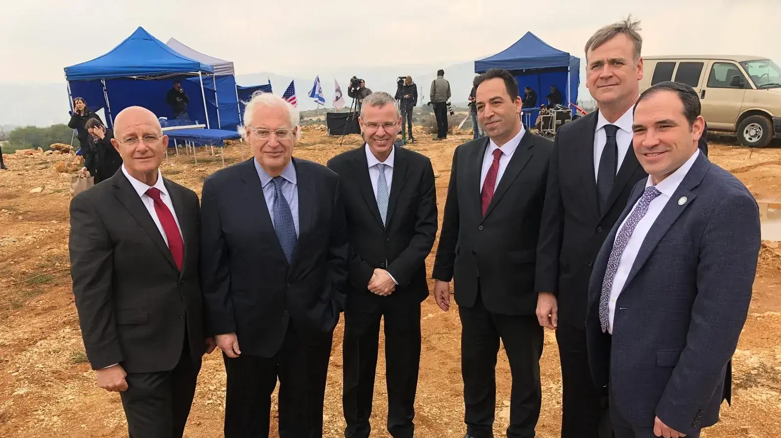 צוות המיפוי המשותף: דיוויד פרידמן, אריה לייטסטון, סקוט פיית', יריב לוין, רונן פרץ ורון דרמר, אריאל, 24 בפברואר 2020 צוות המיפוי המשותף: דיוויד פרידמן, אריה לייטסטון, סקוט פיית', יריב לוין, רונן פרץ ורון דרמר, אריאל, 24 בפברואר 2020