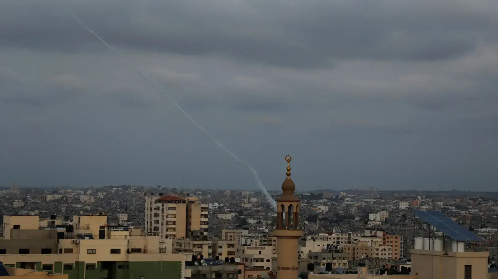 תמונות מעזה של שיגור מטחי רקטות לישראל, 24 בפברואר 2020 תמונות מעזה של שיגור מטחי רקטות לישראל, 24 בפברואר 2020
