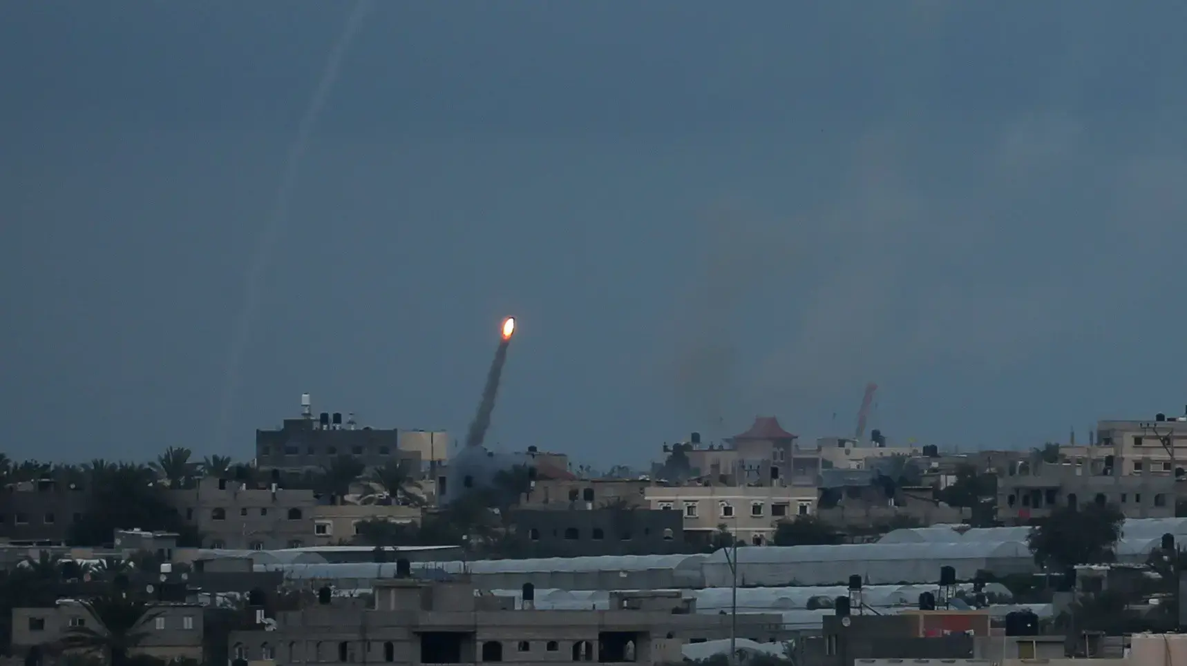 תמונות מעזה של שיגור מטחי רקטות לישראל, 24 בפברואר 2020 תמונות מעזה של שיגור מטחי רקטות לישראל, 24 בפברואר 2020