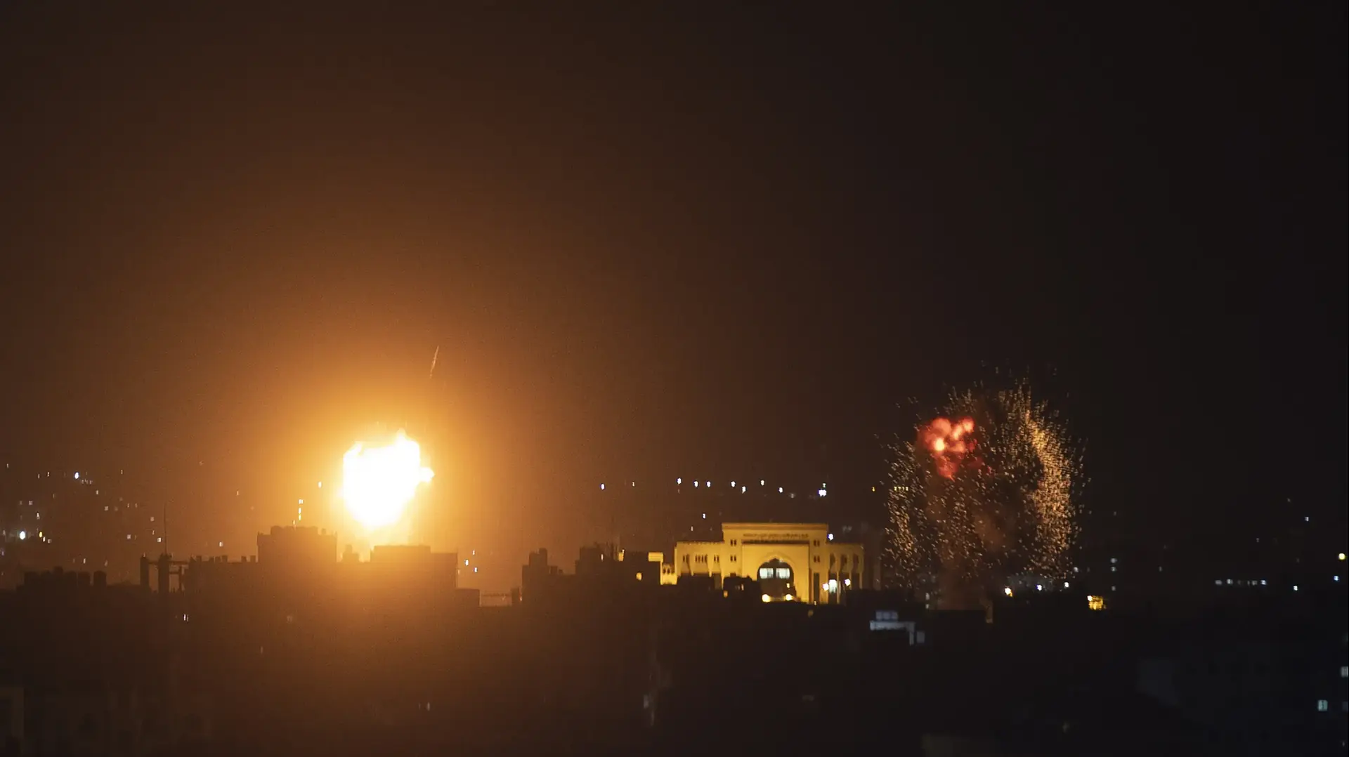 תמונות מתקיפת צה"ל ברצועת עזה בעקבות שיגור הרקטות לשטח ישראל, 24 בפברואר 2020 תמונות מתקיפת צה"ל ברצועת עזה בעקבות שיגור הרקטות לשטח ישראל, 24 בפברואר 2020