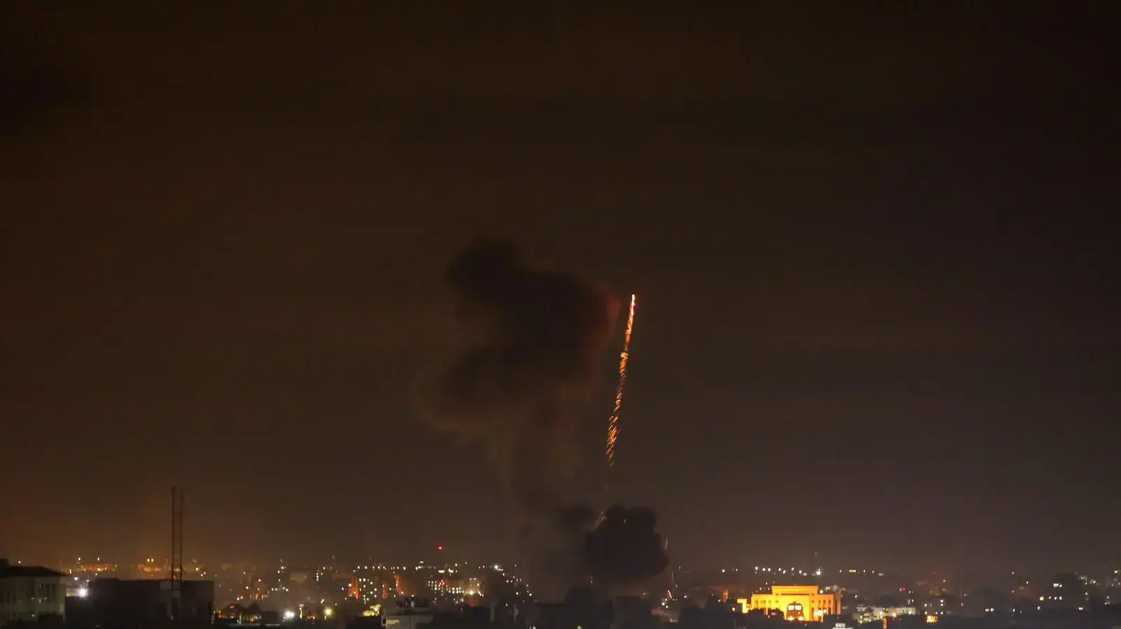 תמונות מתקיפת צה"ל ברצועת עזה בעקבות שיגור הרקטות לשטח ישראל, 24 בפברואר 2020 תמונות מתקיפת צה"ל ברצועת עזה בעקבות שיגור הרקטות לשטח ישראל, 24 בפברואר 2020