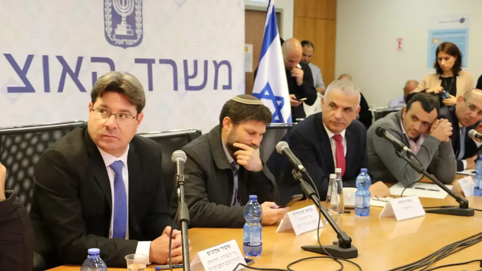 דיון שר האוצר כחלון על היבטים כלכליים של הקורונה עם נגיד הבנק , שרי התחבורה, כלכלה, רווחה, חקלאות ותיירות, קריית הממשלה ת"א, 1 במרץ 2020 דיון שר האוצר כחלון על היבטים כלכליים של הקורונה עם נגיד הבנק , שרי התחבורה, כלכלה, רווחה, חקלאות ותיירות, קריית הממשלה ת"א, 1 במרץ 2020