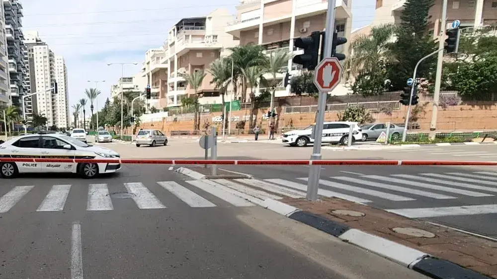 תאונת דרכים בין אוטובוס להולך רגל ברחוב ישראל גלילי בראשון לציון. 9 במרץ 2020 תאונת דרכים בין אוטובוס להולך רגל ברחוב ישראל גלילי בראשון לציון. 9 במרץ 2020