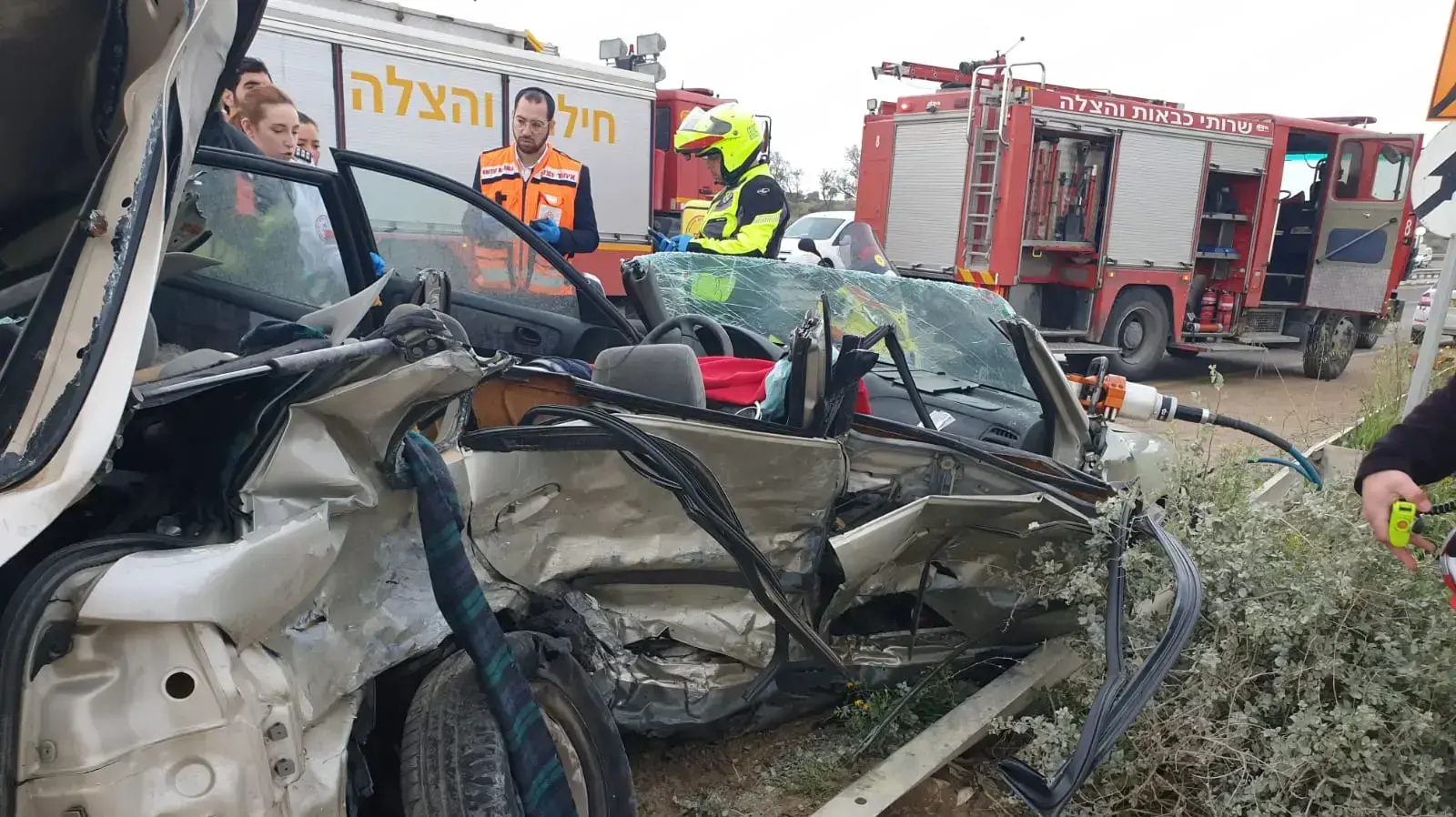 זירת התאונה בכביש 25 סמוך לצומת עולים ליד באר שבע, הרוג ושלושה פצועים. 13 במרץ 2020 זירת התאונה בכביש 25 סמוך לצומת עולים ליד באר שבע, הרוג ושלושה פצועים. 13 במרץ 2020